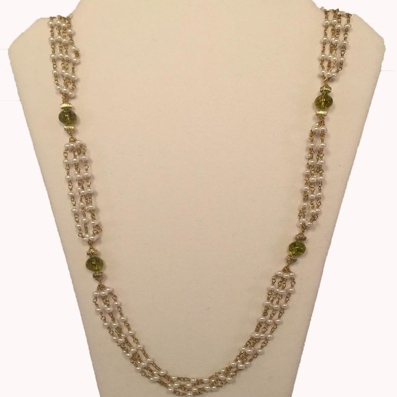 Four Strands Pearl, and Peridot Necklace - Picture 1 of 4